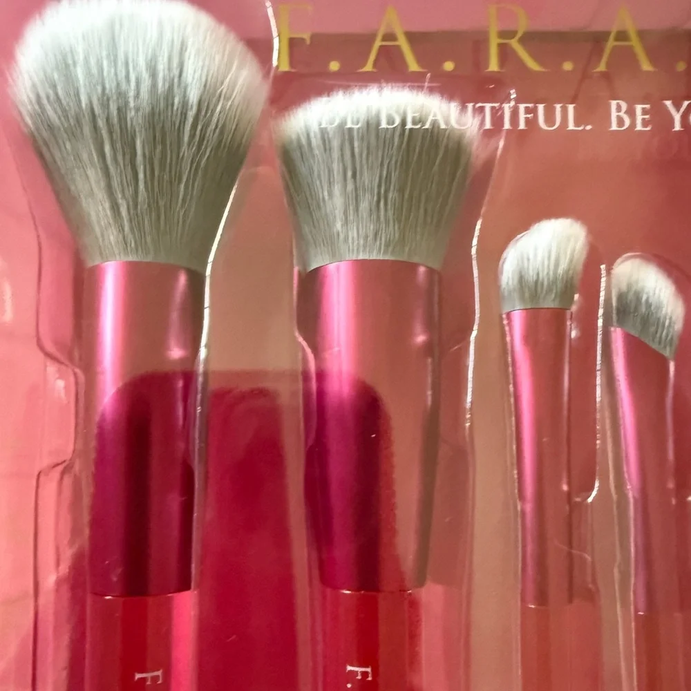 F.A.R.A.H Pink Makeup Brush Set